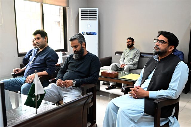Visitors received in the Director's office