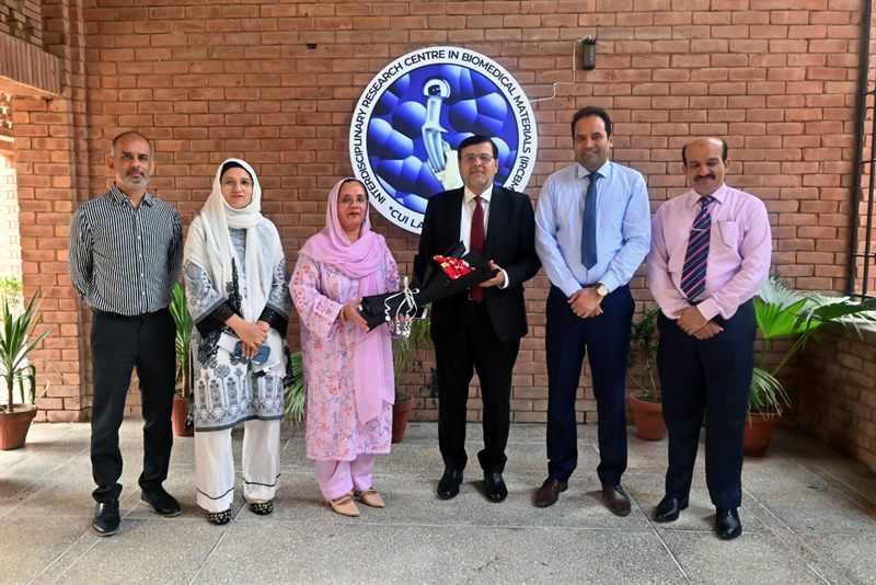 Prof. Dr. Qaisar Abbas welcomed by faculty at the Interdisciplinary Research Centre in Biomedical Materials