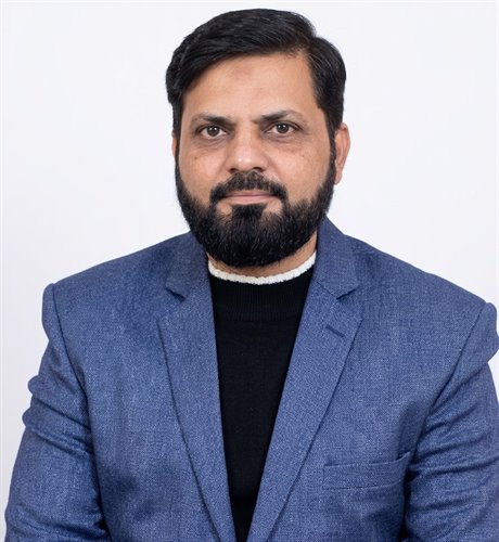 Mr. Muhammad Khalid Naseer, Jr. Lab Assistant