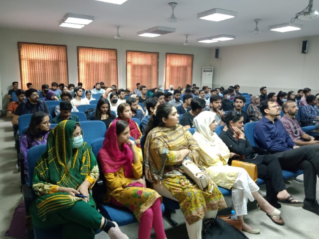 Session on Technology Trends and Challenges in Supply Chain Management in the Modern Age