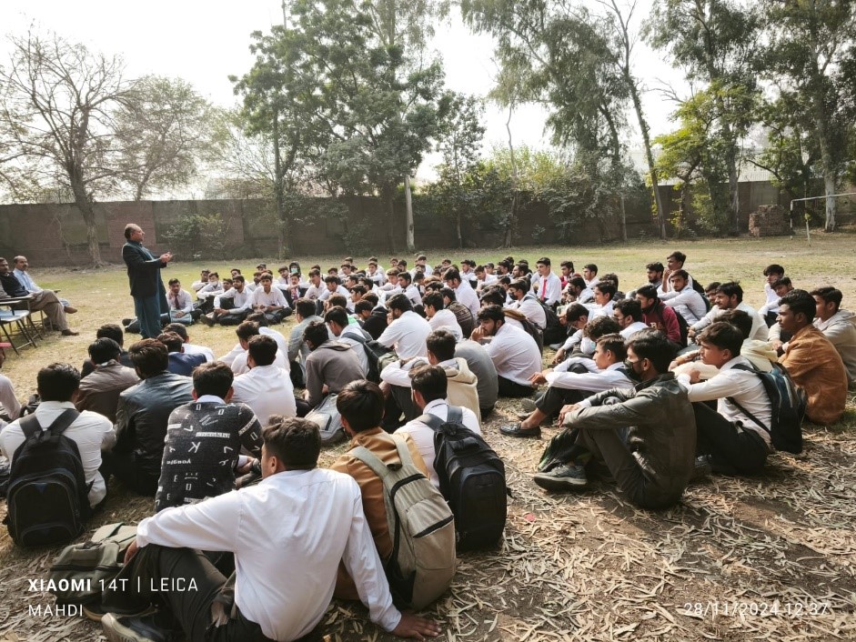 CUI Lahore Faculty of Physics Visits Govt. College Raiwind for Career Counselling Session