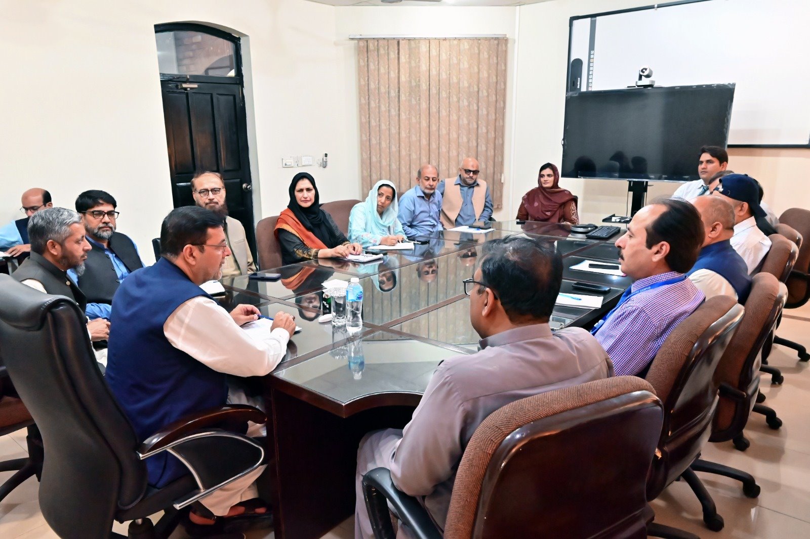 Director Holds First Introductory Meetings with Heads of Departments