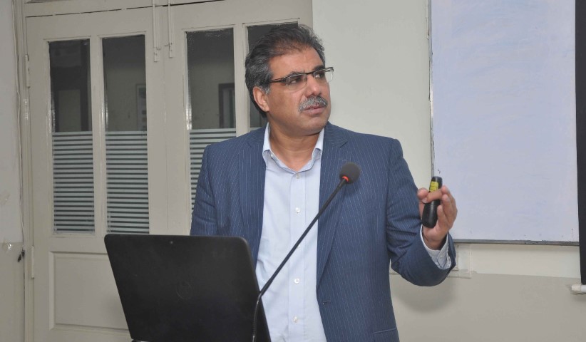 Seminar on AI/Machine Learning in Digital healthcare: Opportunities and Challenges
