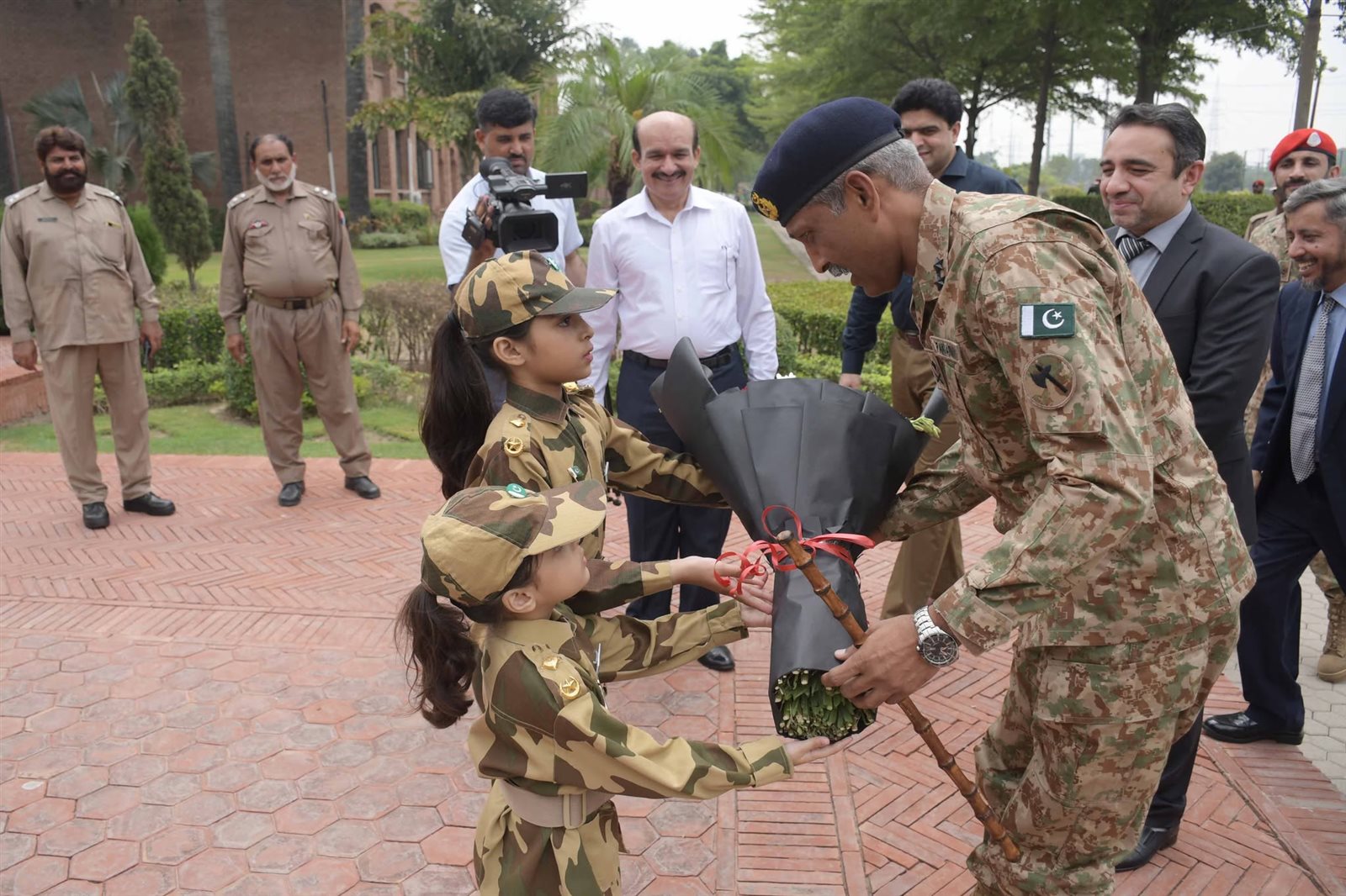 COMSATS Lahore Hosts Maj. General Rao Imran Sartaj for a Lecture on “Bunyan-ul-Marsoos”