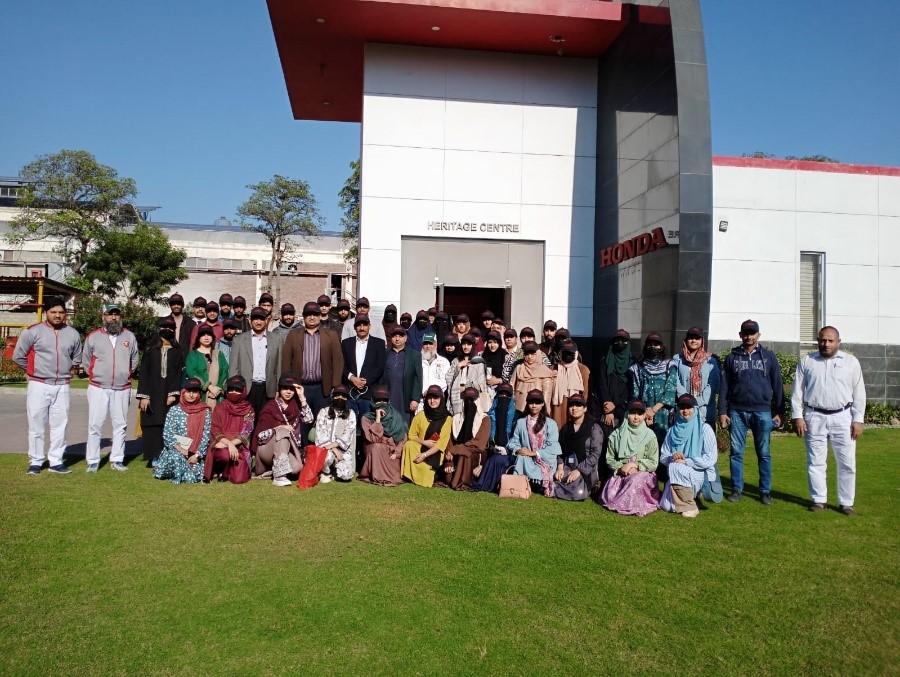 Physics Department Organizes Student Tour to Atlas Honda Automobile Industry