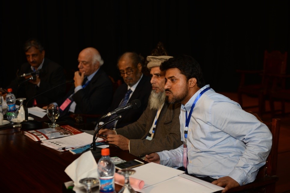 Dr. Muhammad Fraz Bashir Receives Appreciation Award from GC University Lahore