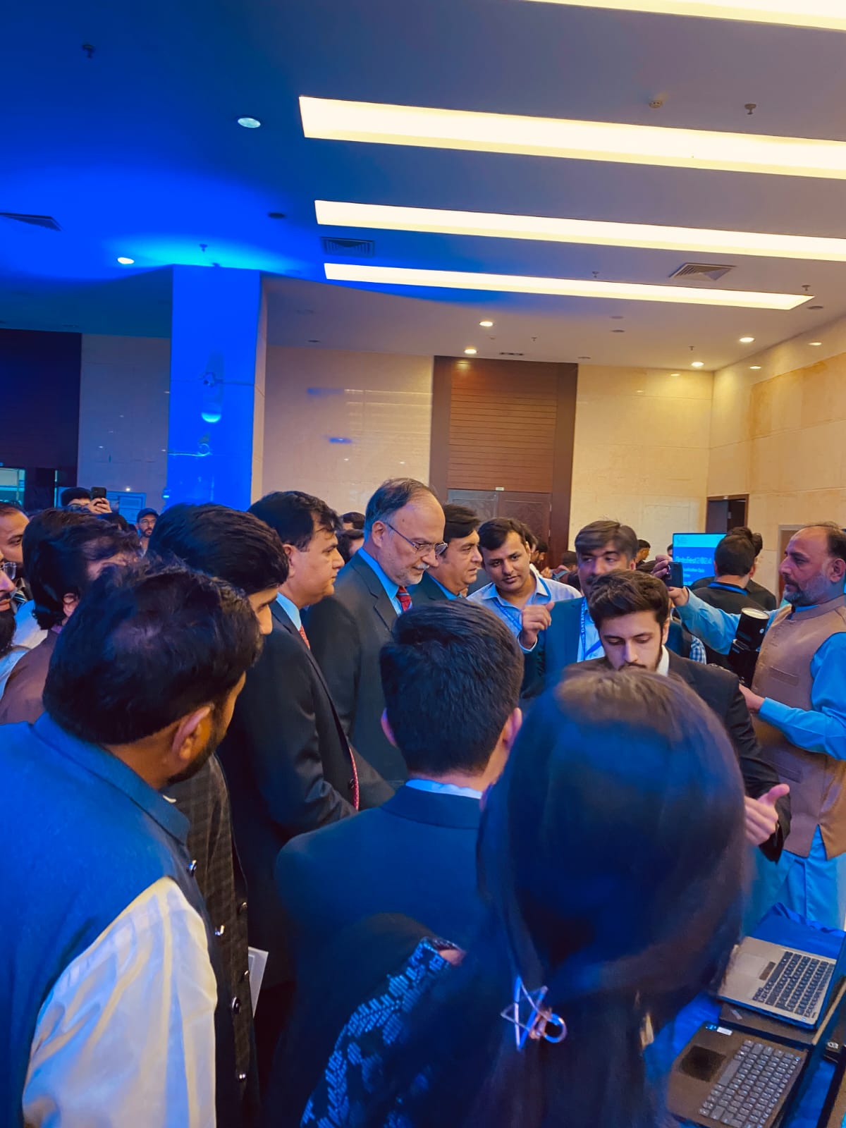 CUI- Lahore Statistics Team Secures First Place in Data Visualization Competition at DATA FEST
