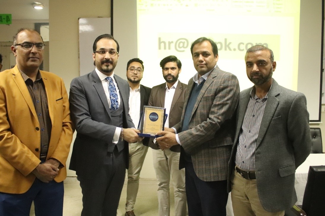 Seminar on Top Industrial Tech Trends and how new Graduates should prepare to survive in the Industry