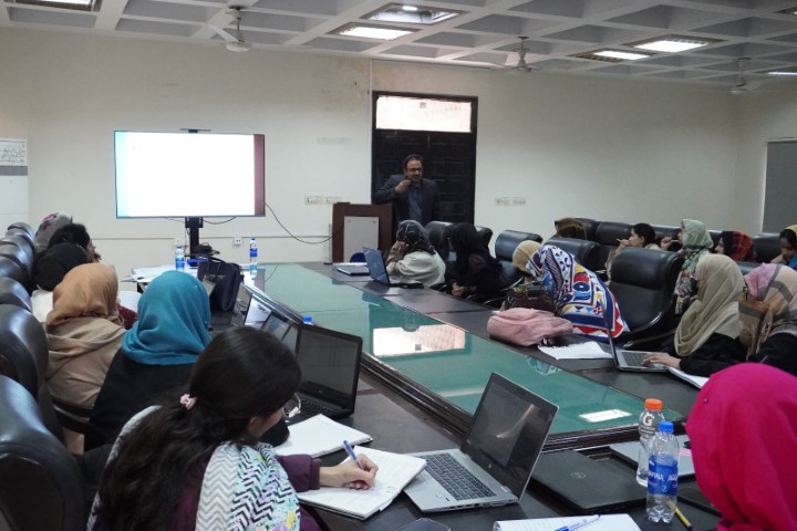 Workshop on Mediation and Moderation Analysis (SEM) with AMOS