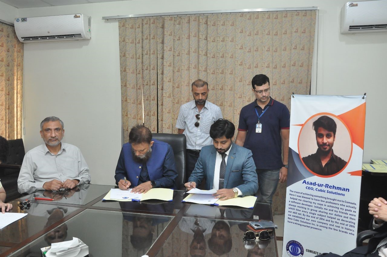 Five Chief Executive Officers from International Software Companies Visited the Department of CS