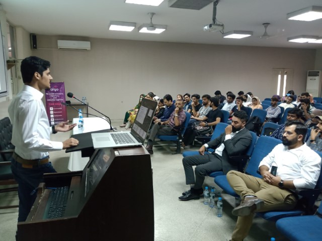 Session on Technology Trends and Challenges in Supply Chain Management in the Modern Age