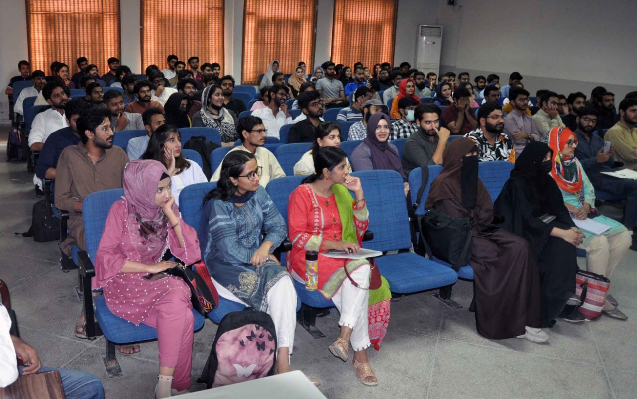 Seminar on International Student Scholarships Opportunities in U.K.