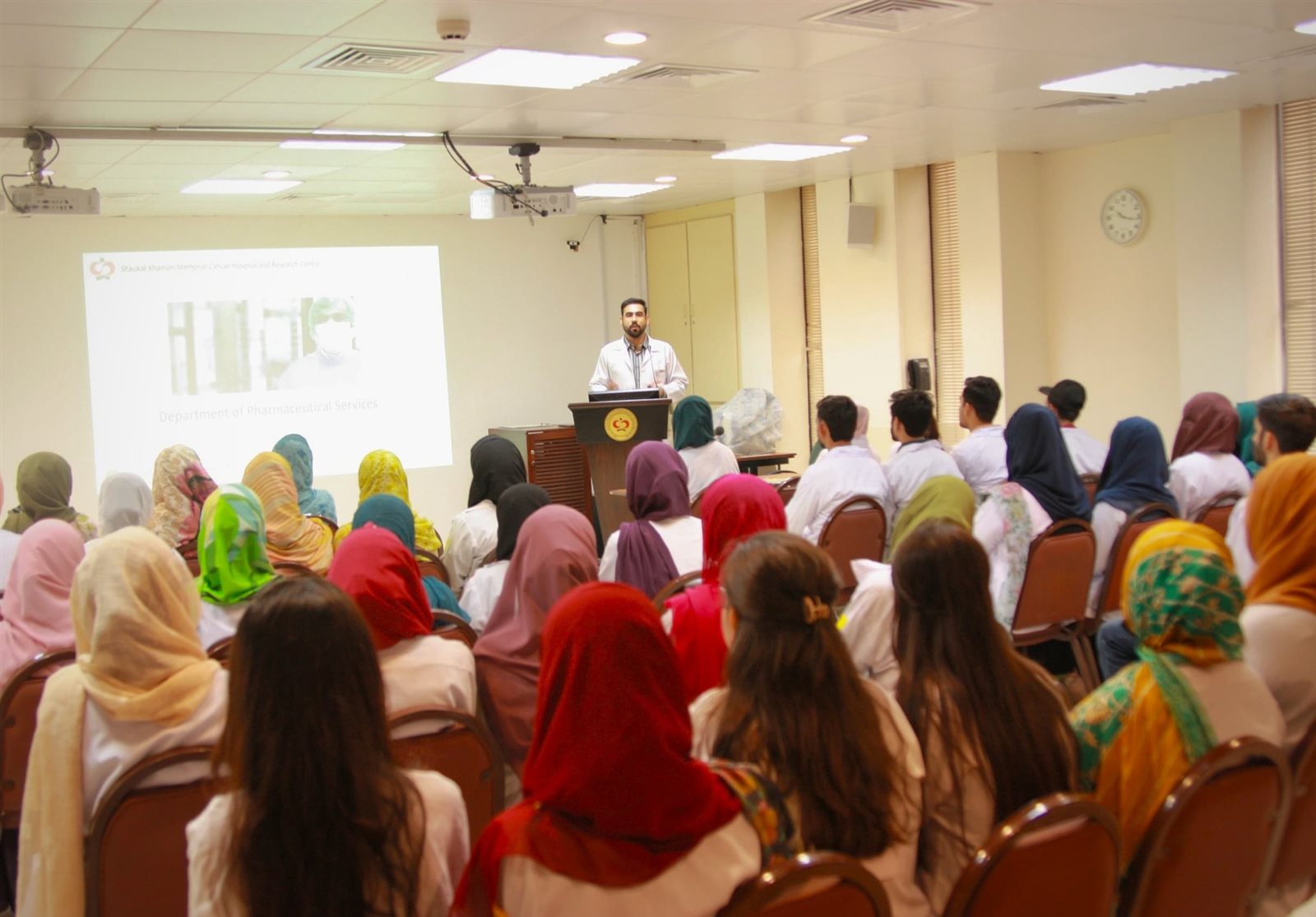 FA21 class visited the Shaukat Khanum Memorial Cancer Hospital