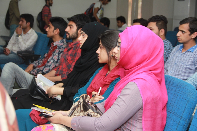 C2 Workshops: Design Thinking and Elevator Pitch