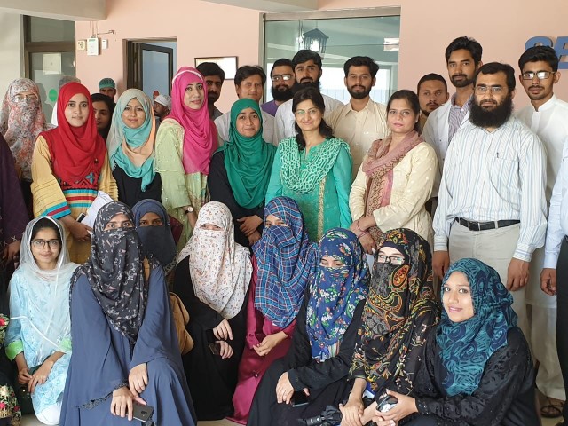 1st Industrial Visit of MS Students of Department of Chemistry to Searle Pharmaceutical Company