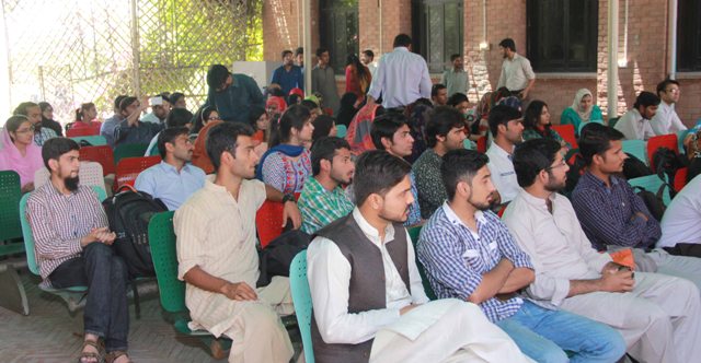 Honor Roll Certificates Distribution Ceremony