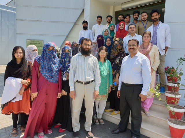 1st Industrial Visit of MS Students of Department of Chemistry to Searle Pharmaceutical Company