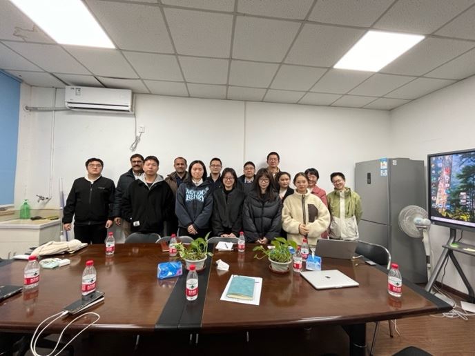 Joint group photograph after the seminar