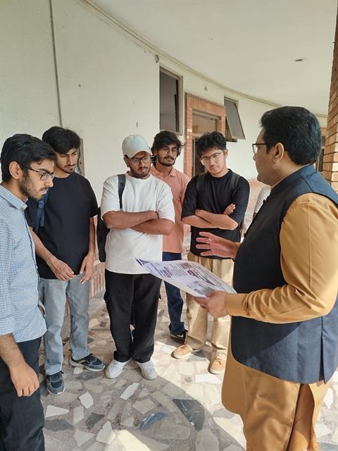 Briefing students about registering their ideas for SSBC Batch 9