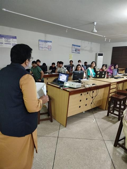 Addressing students in a computer laboratory during the campaign